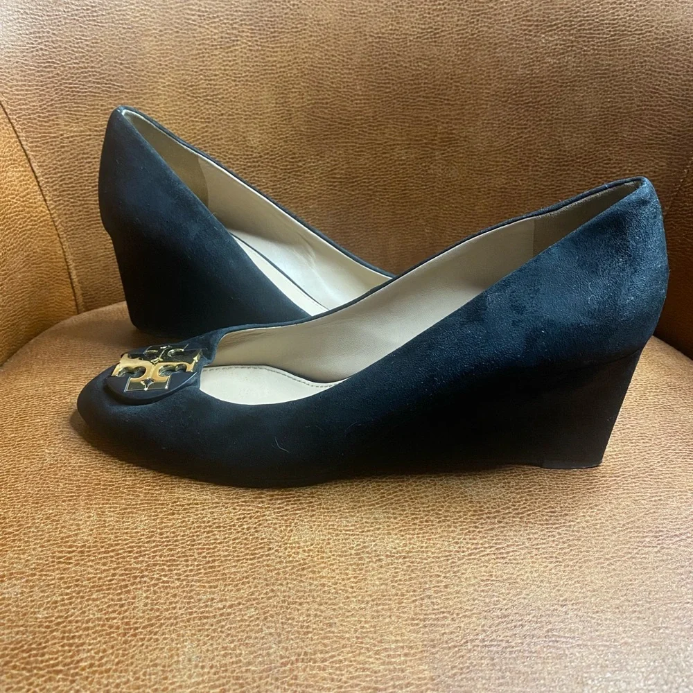 Tory Burch Black Suede Wedge Flats / Pumps - Size 9